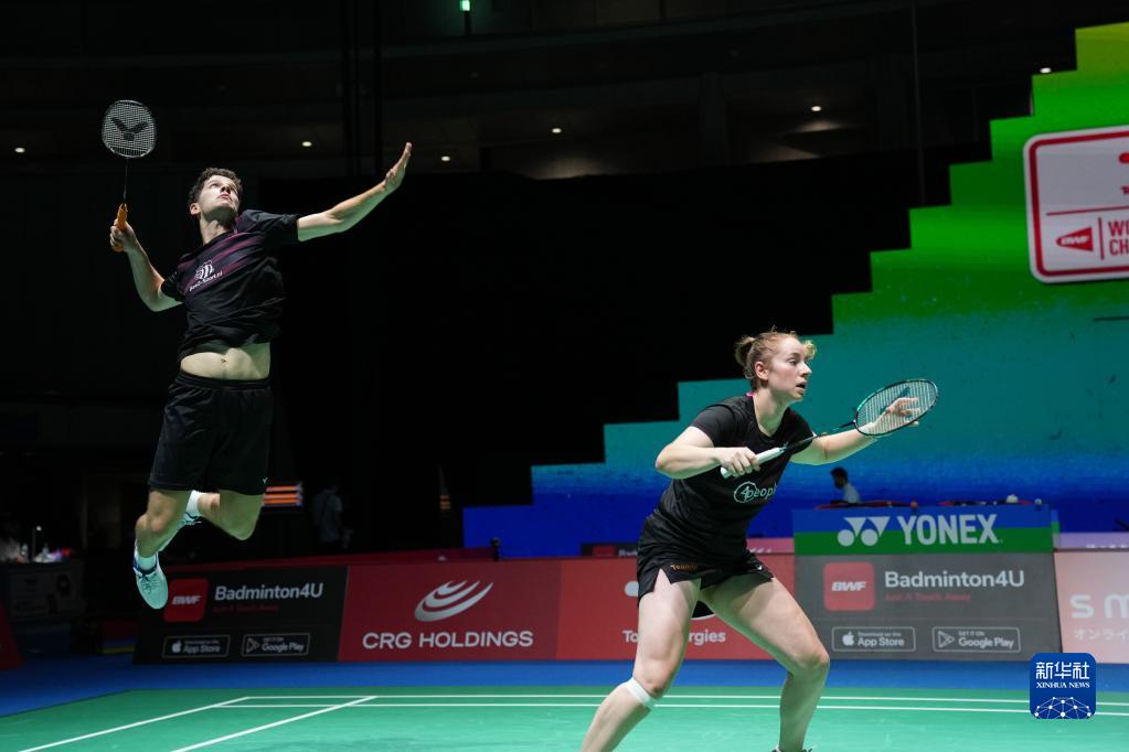 的球员之一 的球员之一