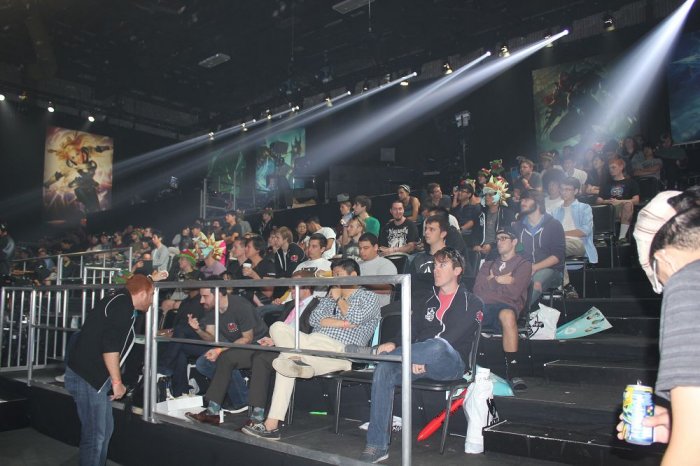 百家乐新手第一阶段先冷静(百家乐入门第一步:先冷静)